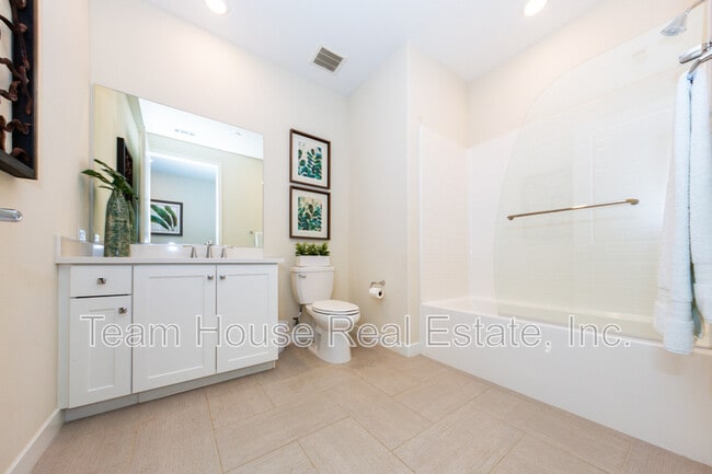 Building Photo - 27466 Mercantile Ct