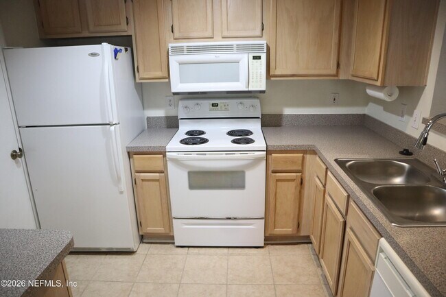 Building Photo - 7701 Timberlin Park Blvd