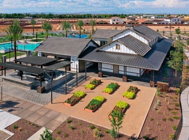 Building Photo - GORGEOUS MARLEY PARK 4 BEDROOM WITH TURF B...