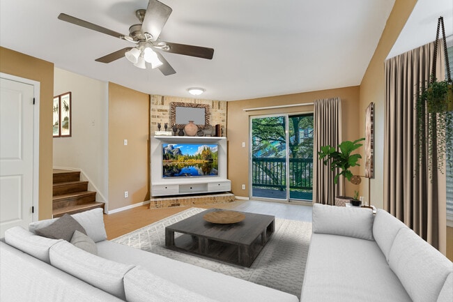 Building Photo - 1704 Waterloo Tr