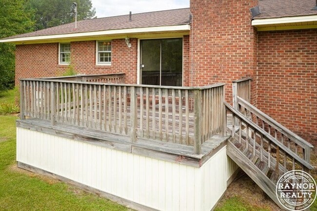 Building Photo - 2198 NC-561