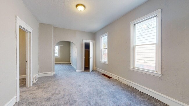 Building Photo - 3523 Walton Ave