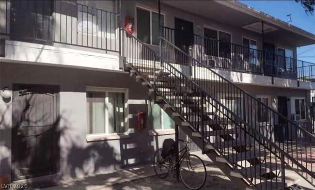 Building Photo - 312 W Cleveland Ave