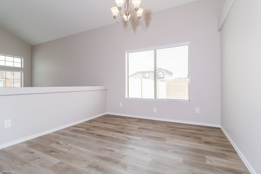 Building Photo - 5003 W Pedro Ln