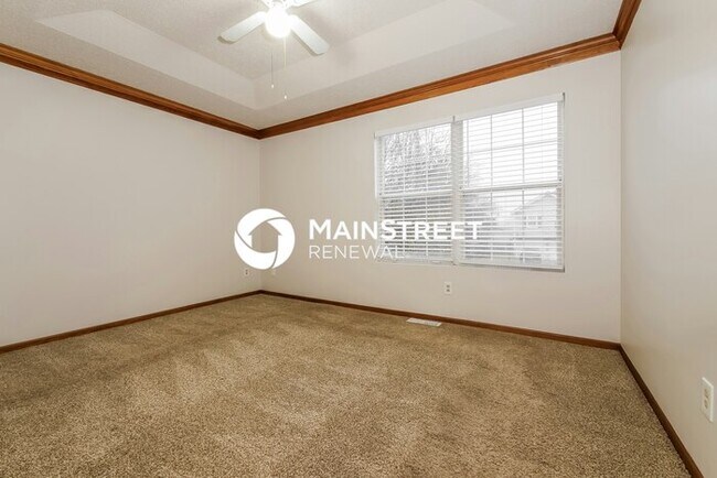 Building Photo - 3 Bedroom Pet-Friendly Home in KANSAS CITY, MO with Main Street Renewal