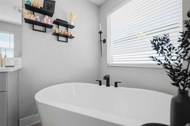 Building Photo - 7273 Notched Pne Bnd