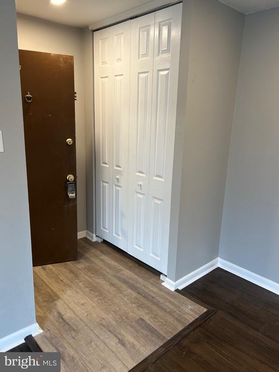 Building Photo - 839 Garrett Rd