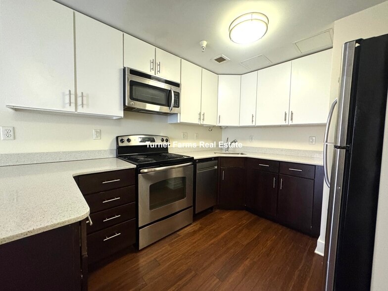 Building Photo - 10 Winter St