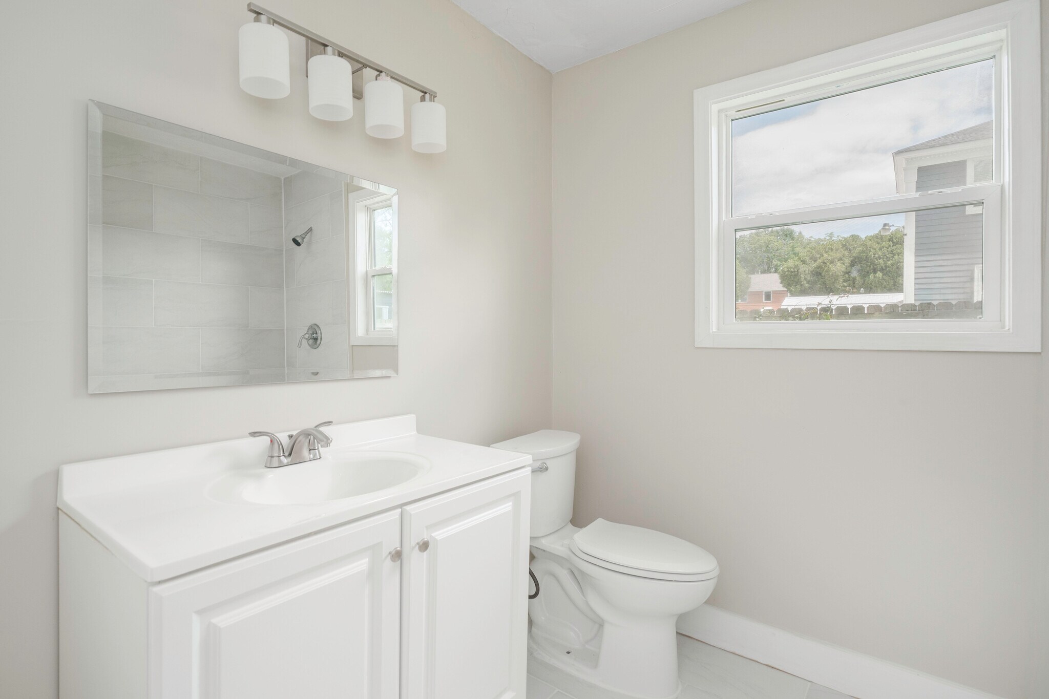Building Photo - 3412 Southmont Dr