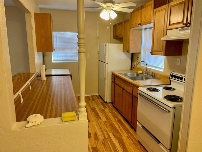 Building Photo - 2BR/1BA home available for rent on beautifully wooded lot in Vernon!