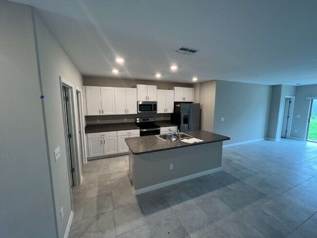 Building Photo - 7303 Canterbury Bells Ct