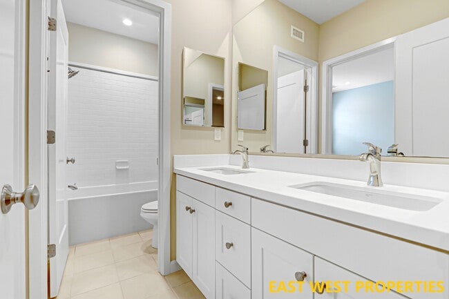 Building Photo - 117 Soaring Eagle