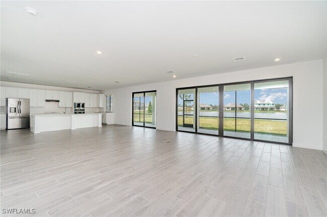 Building Photo - 10777 Timber Creek Dr