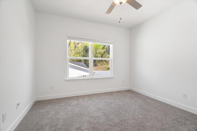 Building Photo - 5712 Bascom Ln