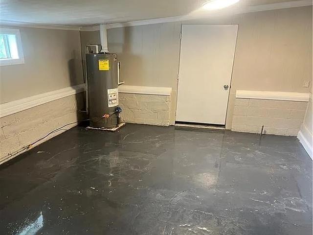 Building Photo - 1304 S Cloverleaf Cir