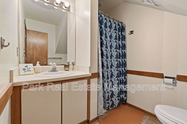 Building Photo - 116 Lantern Way