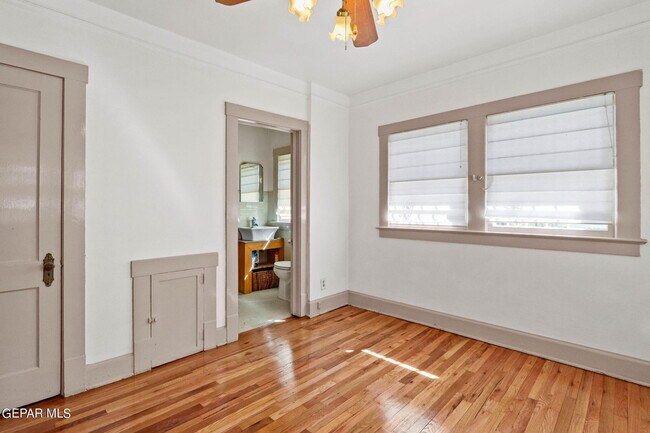 Building Photo - 2709 N Florence St