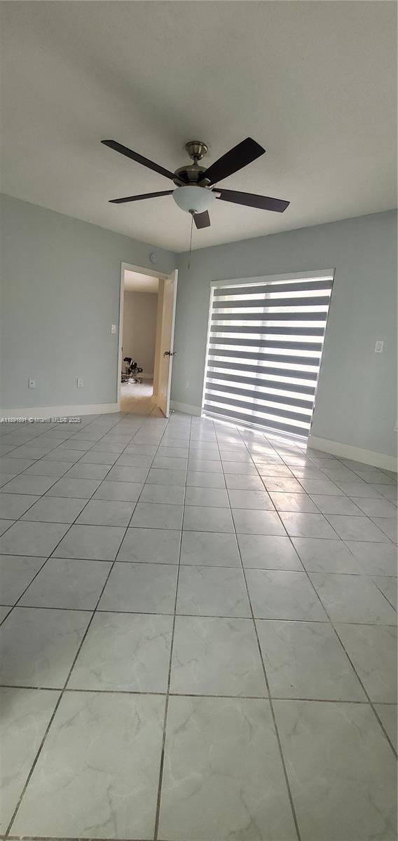 Building Photo - 9656 SW 138th Ave