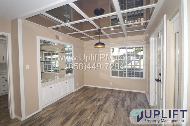 Building Photo - 5883 Mt Alifan Dr