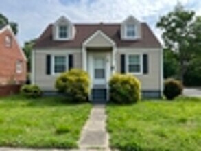 Building Photo - Coming Soon: Charming 3BR Home with Private Backyard