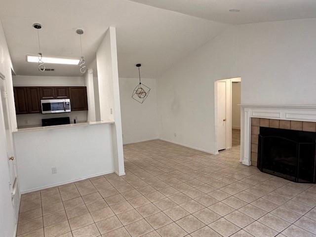Building Photo - 6006 Parkwood Dr