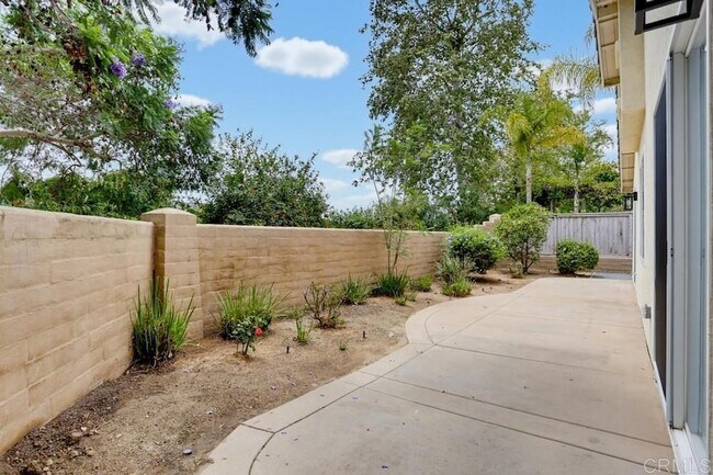 Building Photo - 2869 Rancho Rio Chico