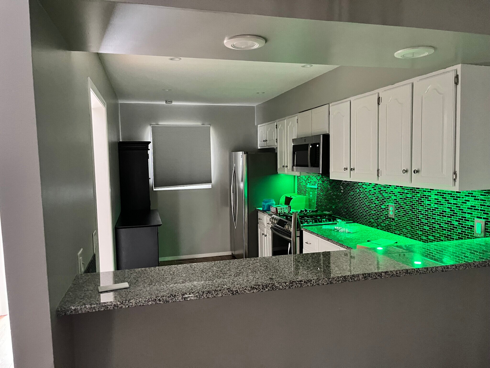 Kitchen - 101 S Rock Rd