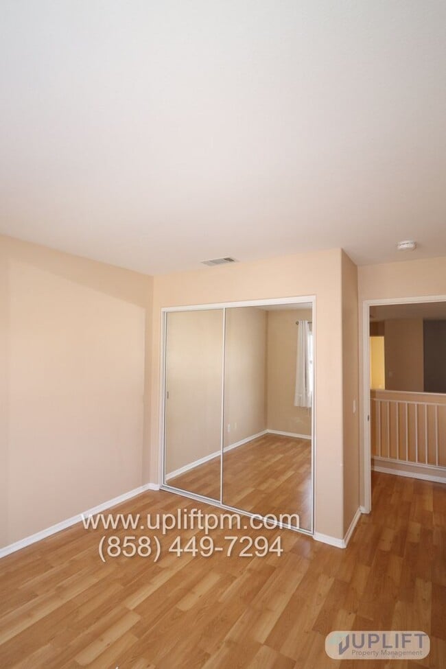 Building Photo - 9459 Compass Point Dr S