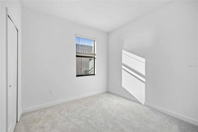 Building Photo - 5532 Sapphire Stone Cv