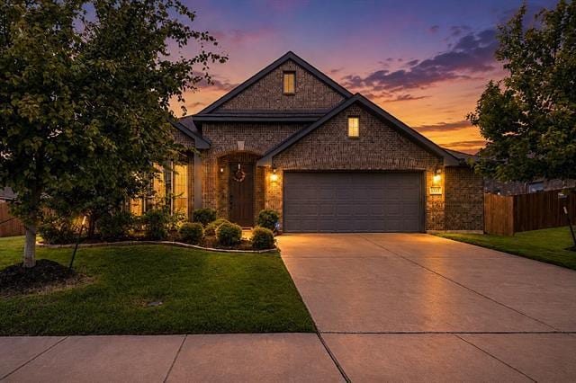 Building Photo - 1721 Maplewood Dr
