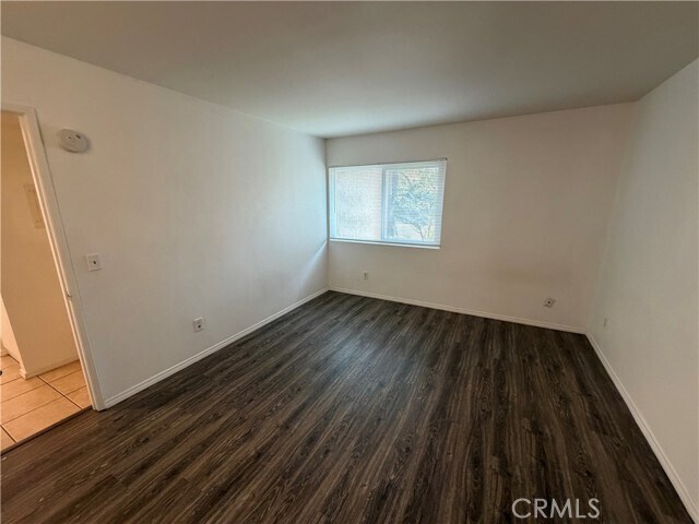 Building Photo - 1101 W Macarthur Blvd