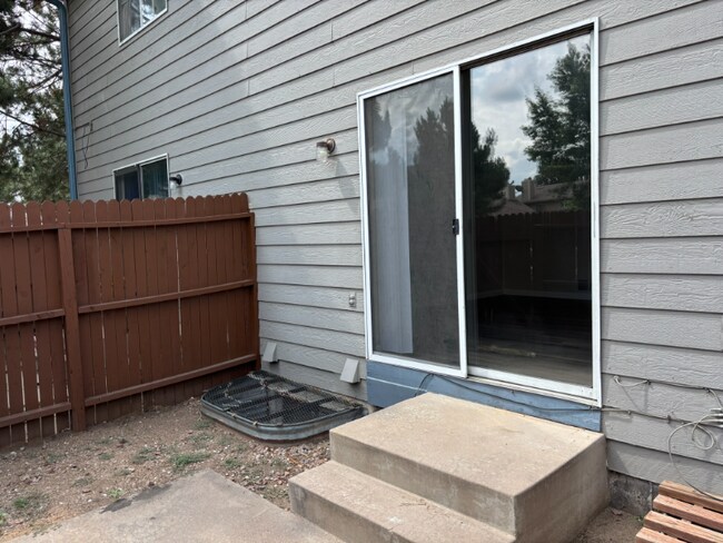 Building Photo - 4303 Hawks Lookout Ln