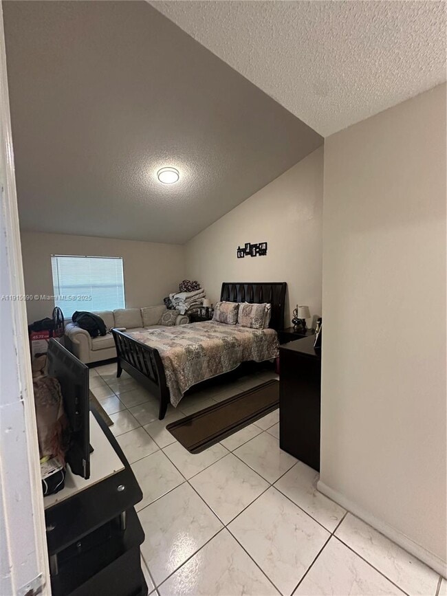 Building Photo - 9336 Ketay Cir