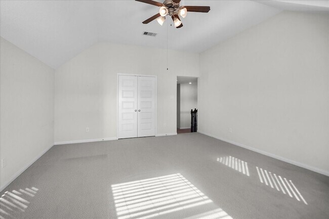 Building Photo - 13814 Russell Ct