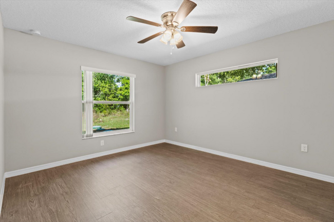 Building Photo - 9276 N Mendoza Way