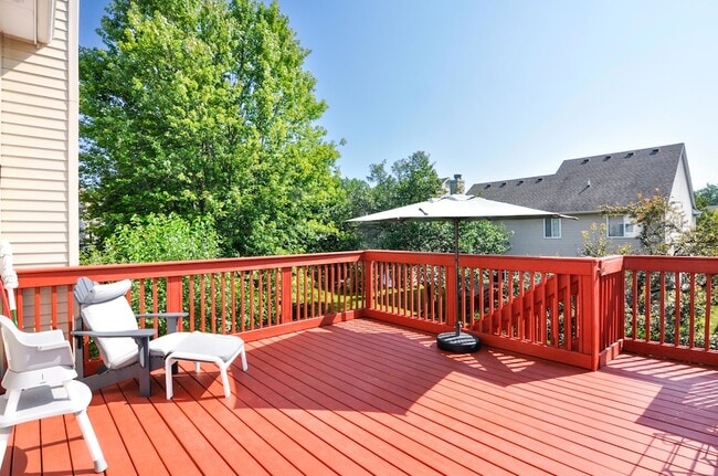 Building Photo - 3240 Dunwoodie Rd