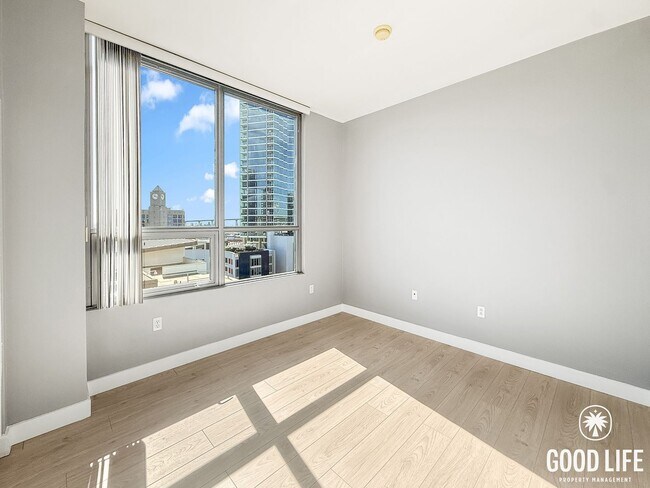 Building Photo - Downtown Luxury Living with AMAZING Petco ...