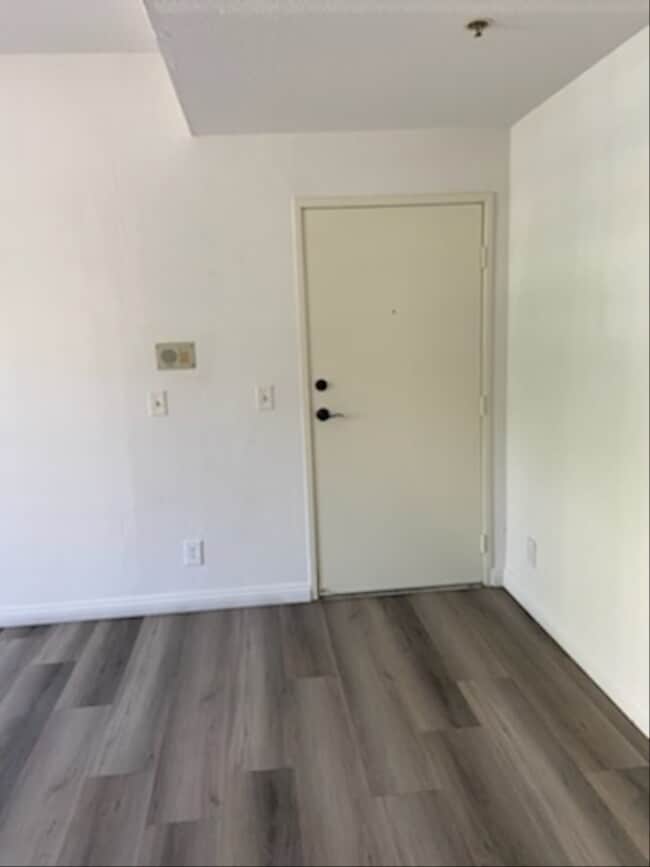 Building Photo - 6510 La Mirada Ave