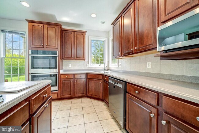 Building Photo - 40456 Lenah Run Cir