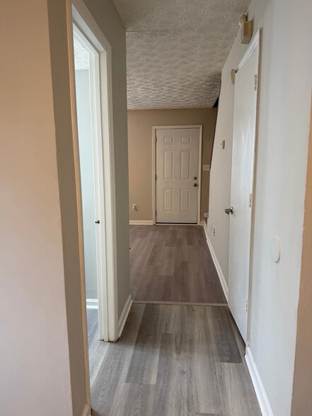 Building Photo - 3690 Stephanie Ct