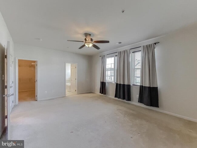 Building Photo - 44509 Gray Wolf St