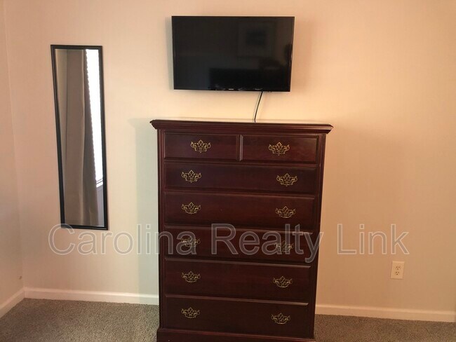 Building Photo - 5534 Allen Rd E