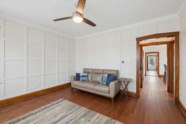 Building Photo - 1341 Ridgeland Ave