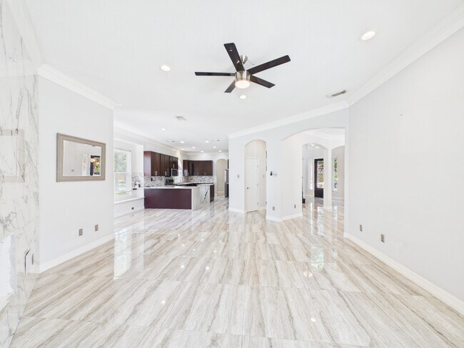 Building Photo - 6206 Canyon Run Ct
