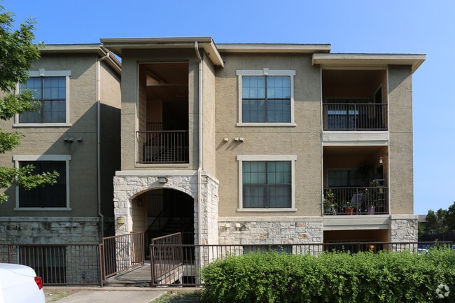 Stonehouse Apartment Homes San Antonio Tx Finder Building Photo Stonehouse Apartment Homes