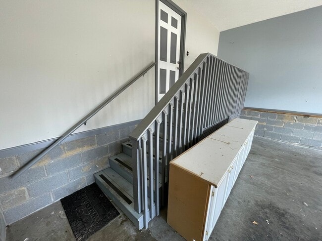 Building Photo - Awesome Home Great Location for Rent