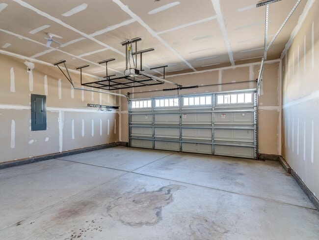 Building Photo - 9073 Remnick Dr