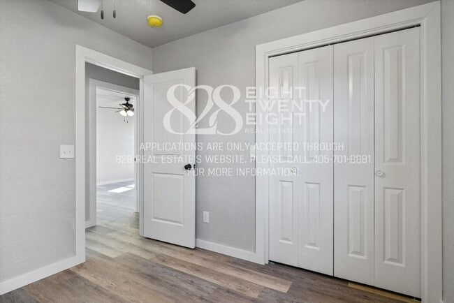 Building Photo - Beautiful 3 Bed/2 Bath Duplex Less Than 1 Mile from Campus!