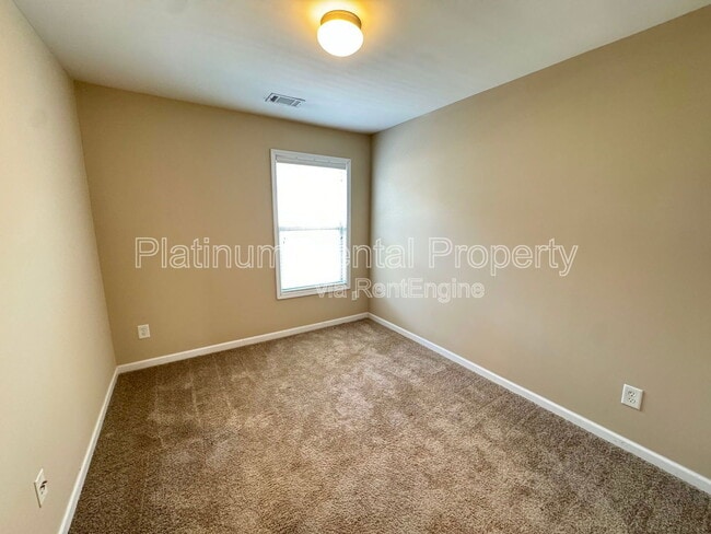 Building Photo - 3135 Millington Pl