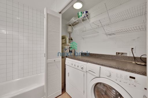 Building Photo - Live Easy in This Beautiful 2-Bedroom Condo